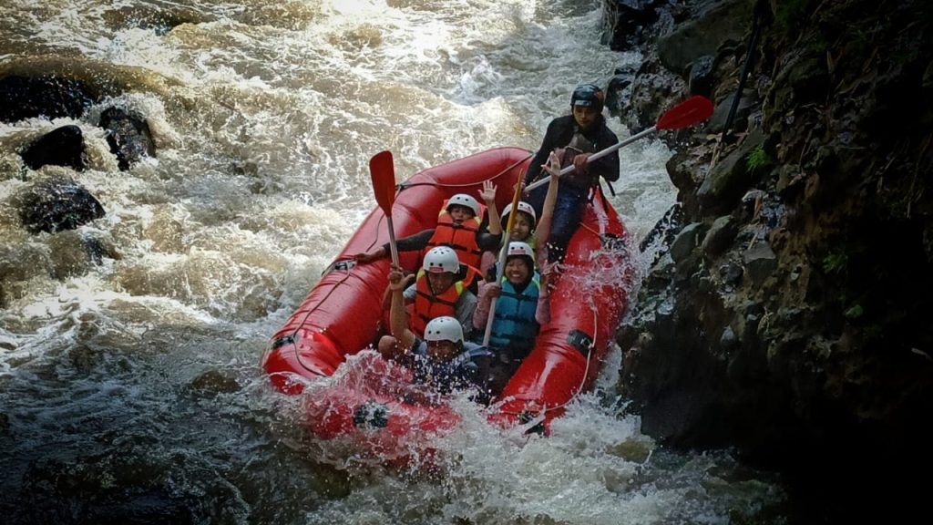 RAFTING ALAM CIWIDEY