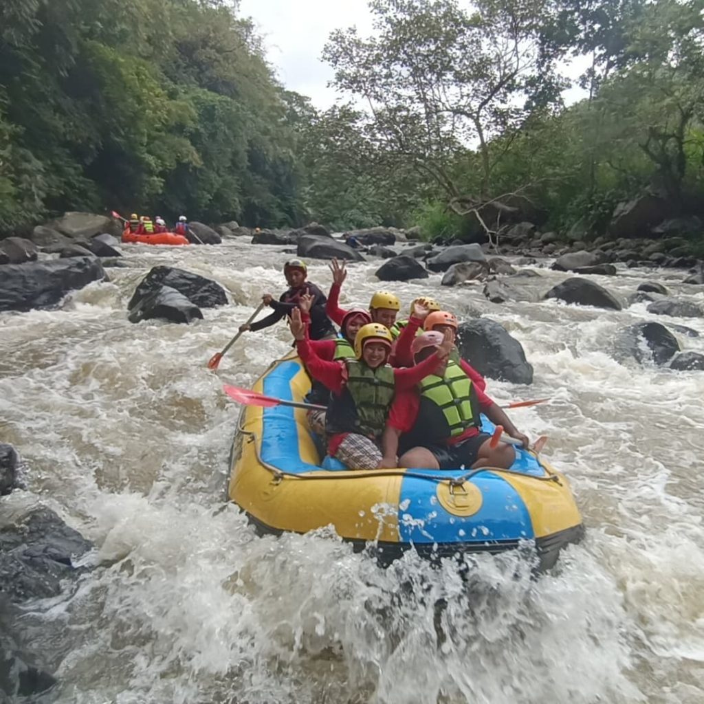 Rafting Alam Ciwidey: Pilihan Tepat untuk Liburan Seru di Oktober 2024